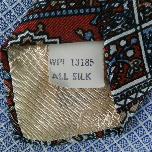 Oleg Cassini tie - Picture 4 of 4